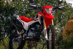جهان همتا، فلات CRF200
