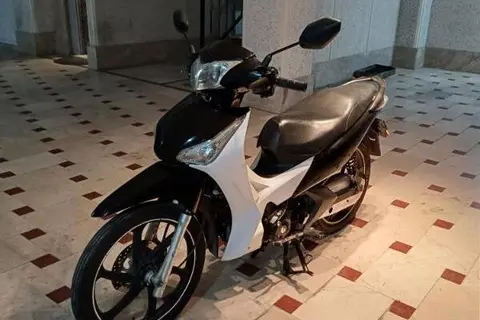 نیرو موتور شیراز، پرواز 125 طلایی