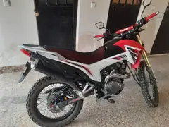 جهان همتا، همتاز 200