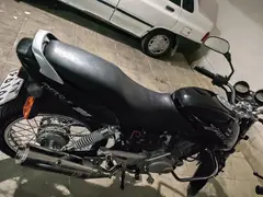 باجاج، پولسار 180