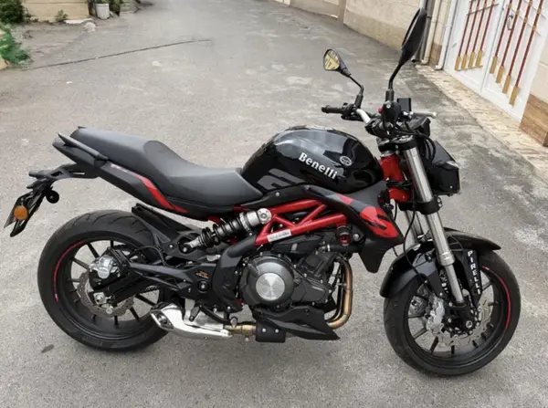 بنلی  TNT 300