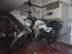 جهان همتا، همتاز XTM 200