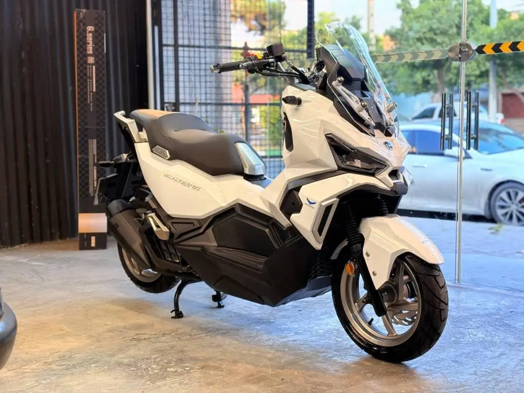 اس وای ام،  ADV 175