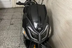 اس وای ام، گلکسی J 200