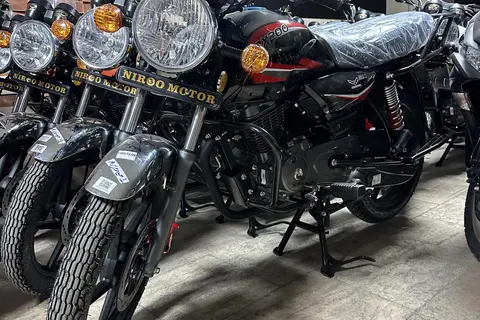 نیرو موتور شیراز، بوکسر BX 200