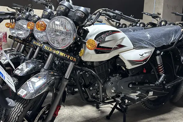 نیرو موتور شیراز  بوکسر BX 200