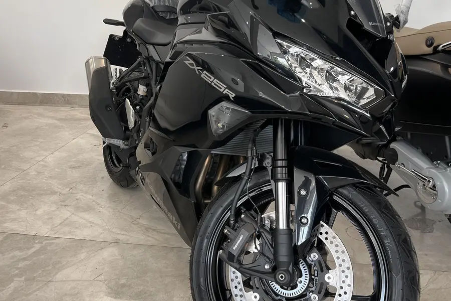 کاوازاکی، نینجا ZX-25RR