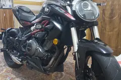 بنلی، TNT 300
