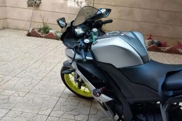 یاماها،  R15 M