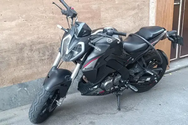 بنلی  TNT 180S