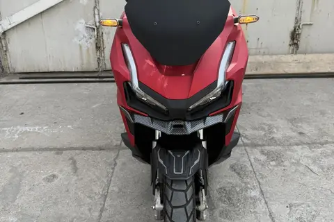 هوندا، ADV 160
