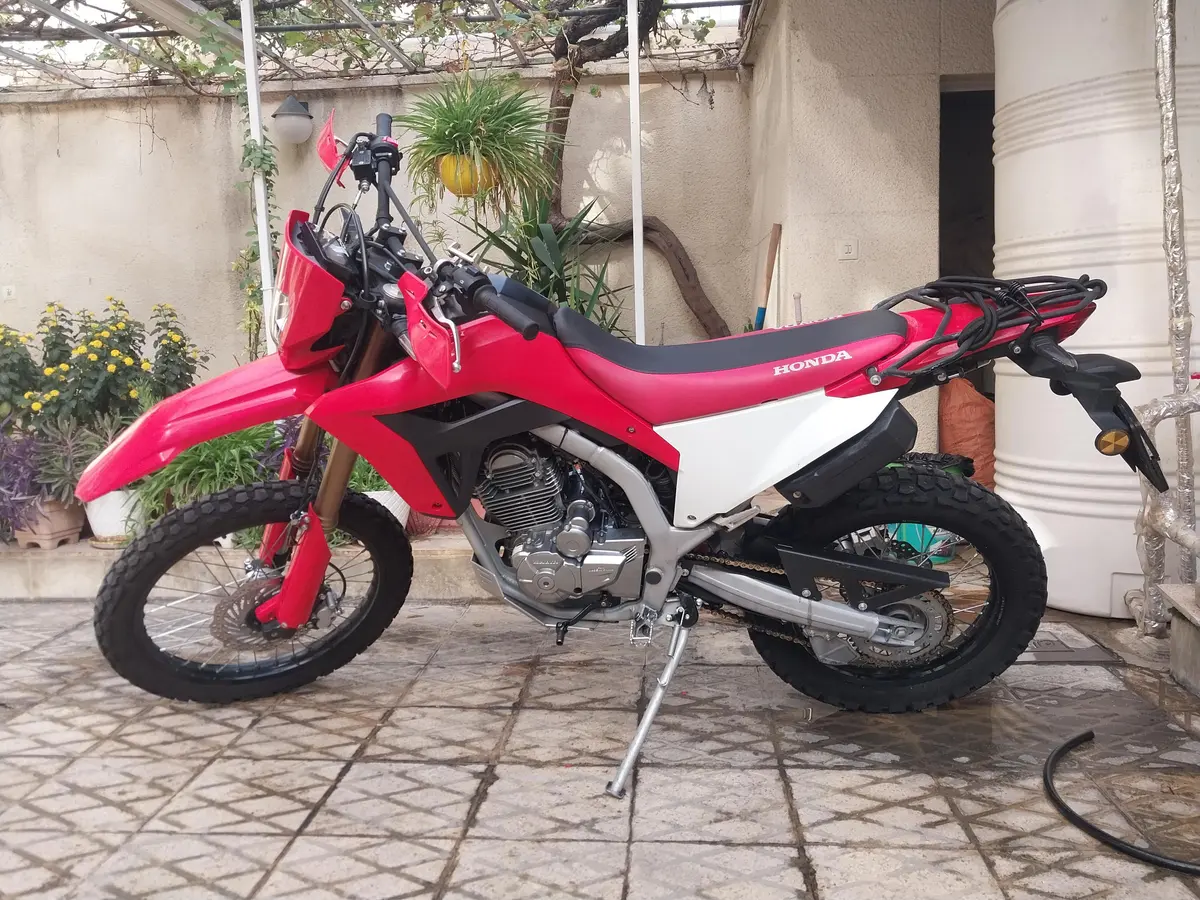 کبیر موتور،  تریل 200