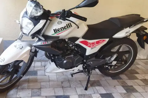بنلی، SETA 150