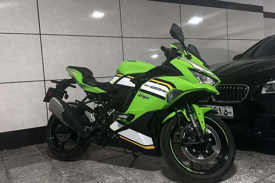 کاوازاکی، نینجا ZX-25RR