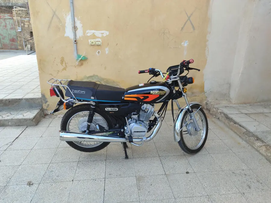 زمرد کویر، 125CDI