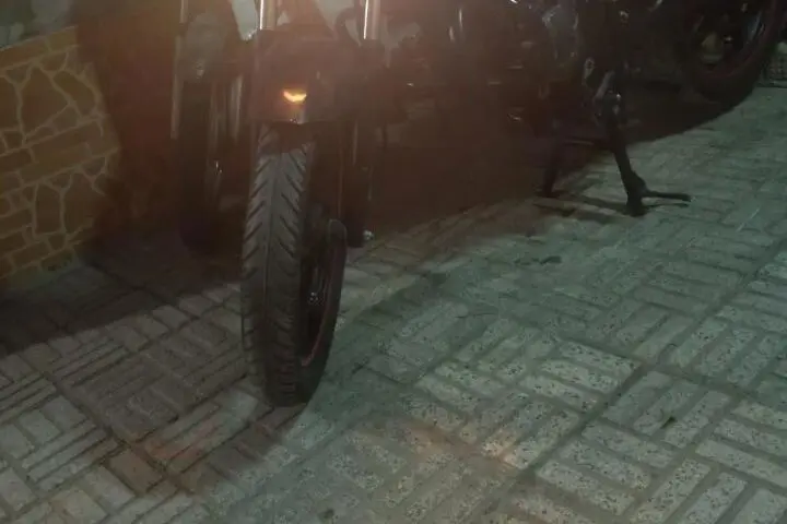 باجاج،  پالس 135