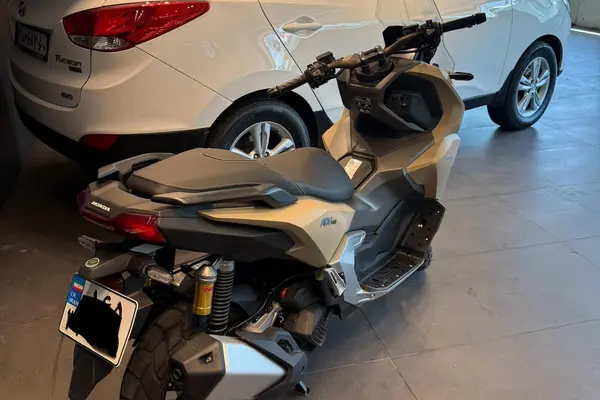 هوندا  ADV 150