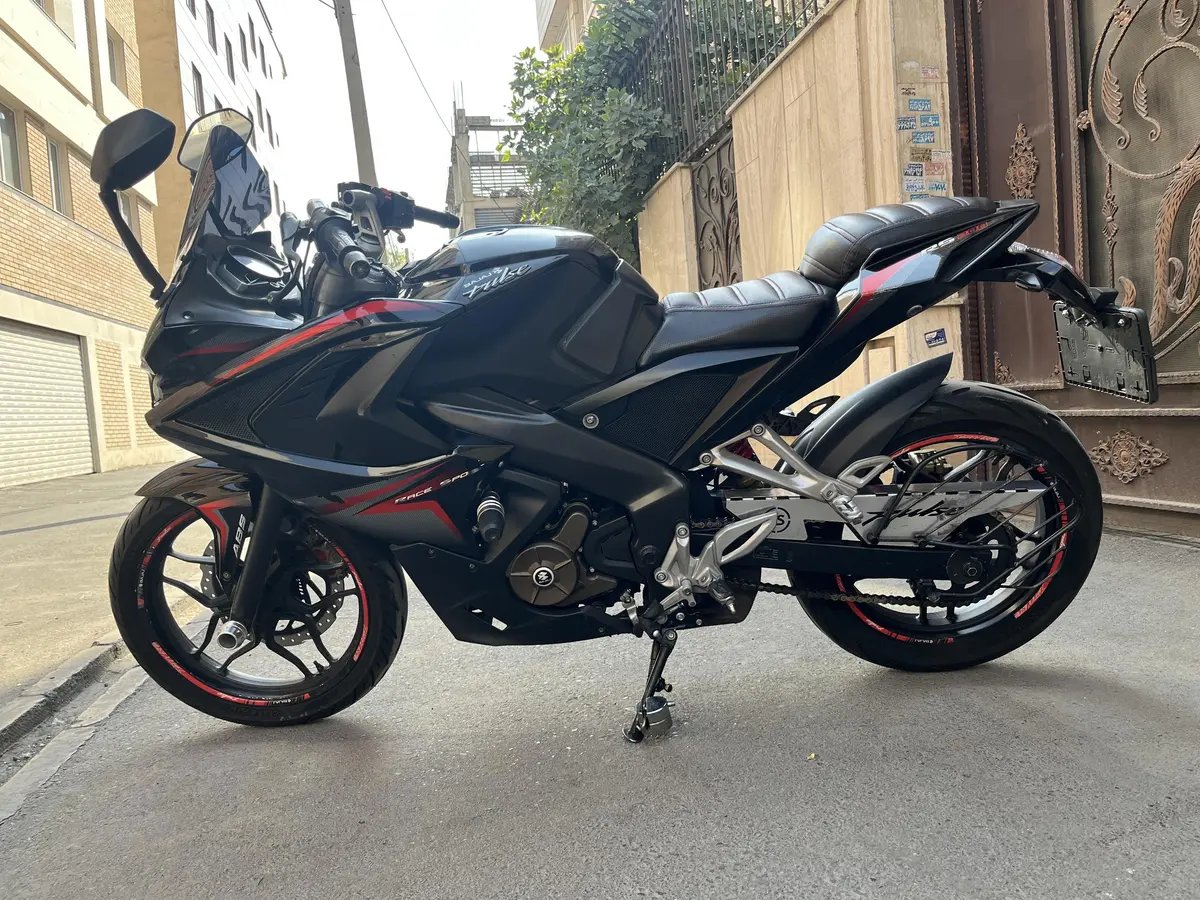 باجاج،  پالس 200RS