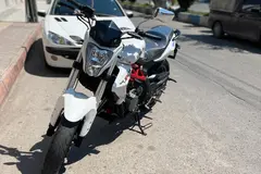 بنلی، TNT 300
