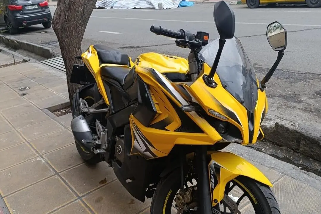 باجاج،  پالس 200RS