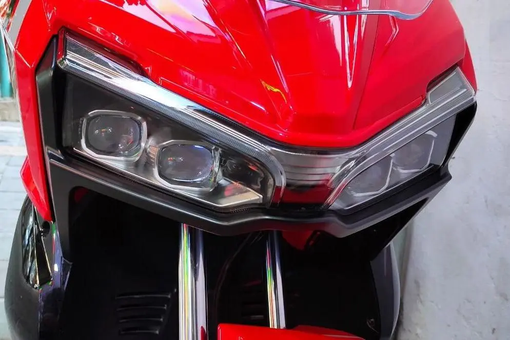 کویر موتور  AGV 150