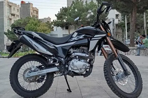 جهان همتا،  فلات XR250