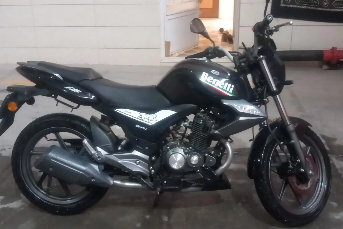 بنلی،  TNT 150