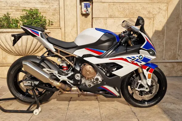 ب ام و  S 1000 RR