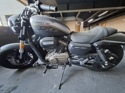 کیو جی موتور، SRV 249S