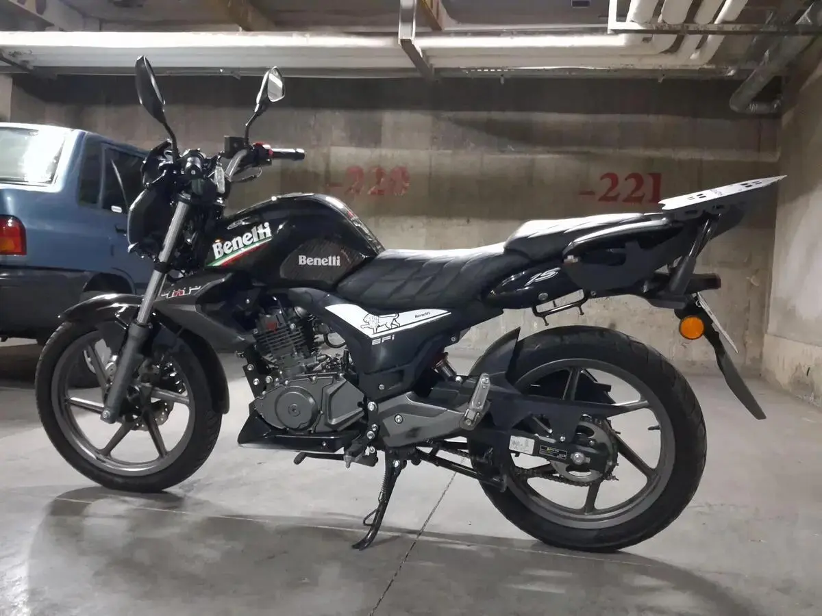 بنلی،  TNT 150