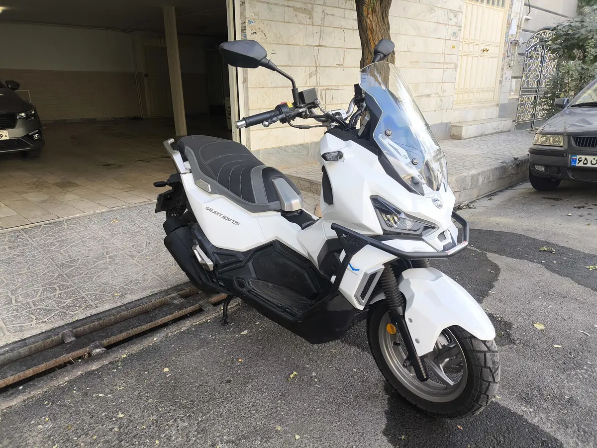 اس وای ام،  ADV 175