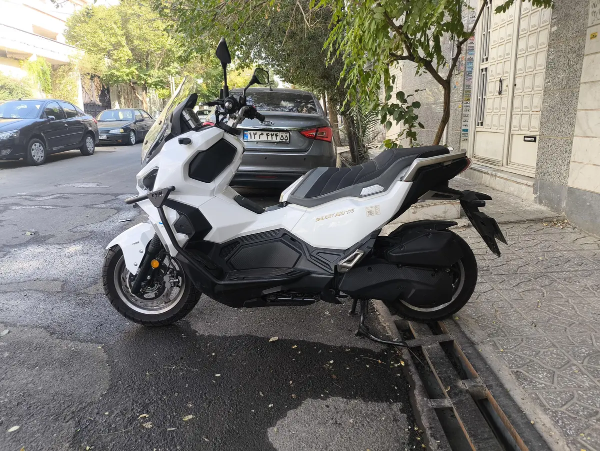 اس وای ام،  ADV 175