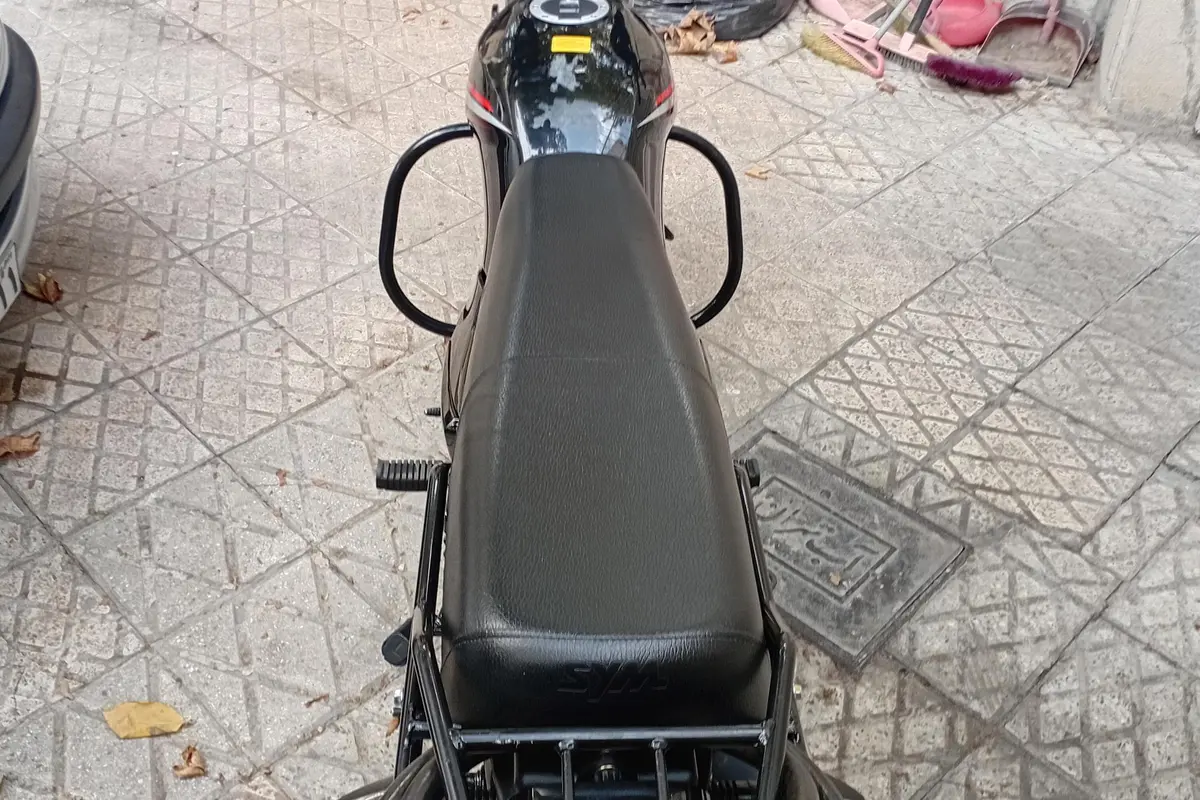 اس وای ام،  لاکی BX185