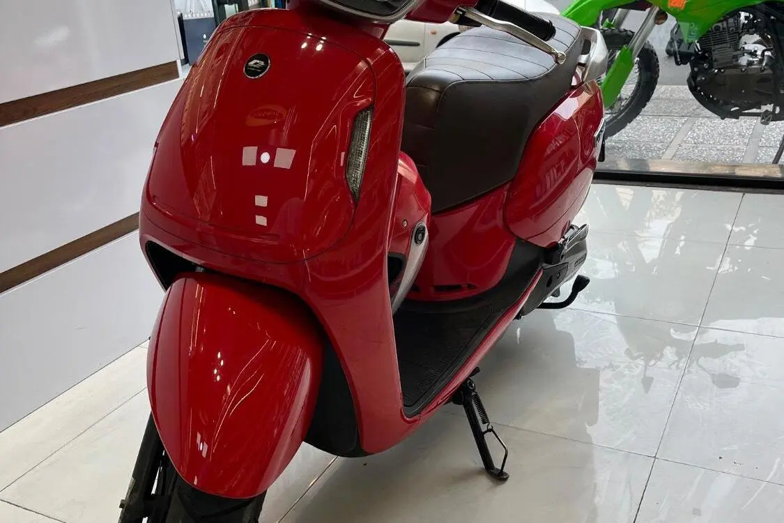کیو جی موتور  VPS 125