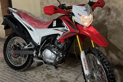 نیرو موتور شیراز، پرواز 200 تریل