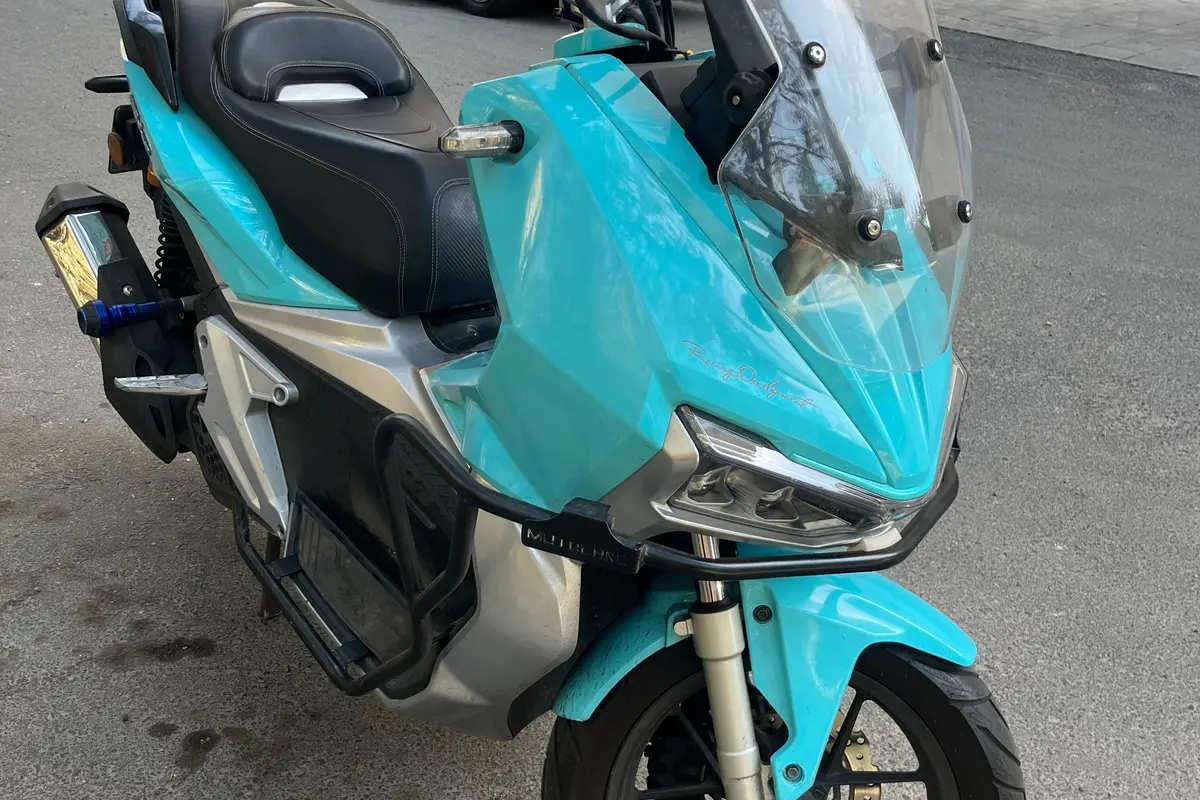 کویر موتور،  AGV 150