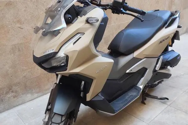 هوندا  ADV 160