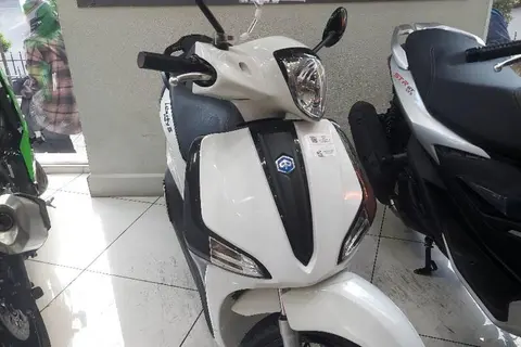 پیاجیو، لیبرتی 125