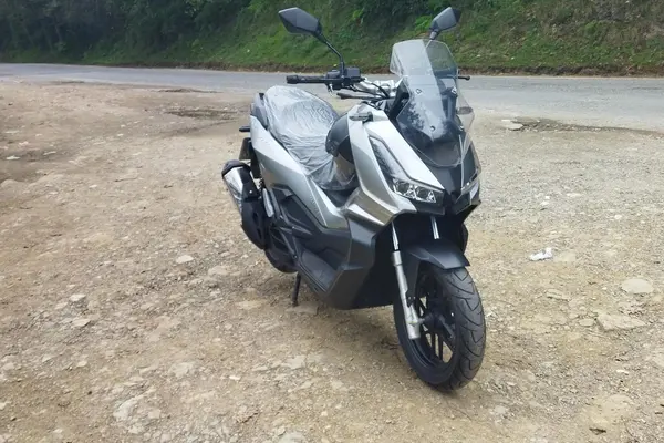 جهان همتا  همتاز ADV160
