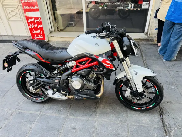 بنلی  TNT 249S