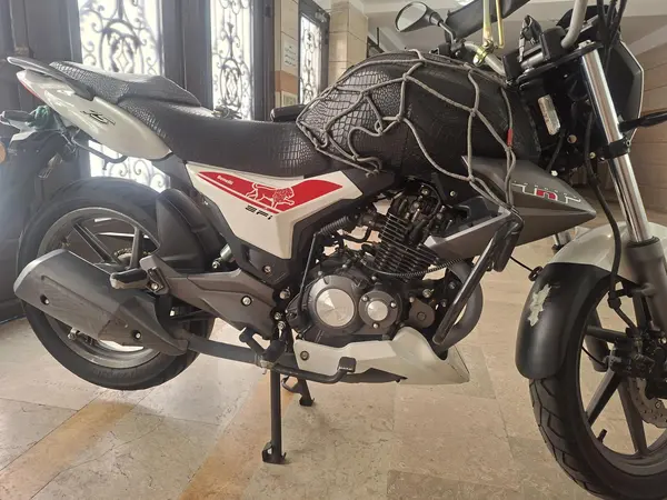 بنلی  TNT 150