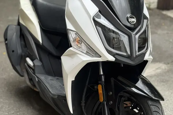 اس وای ام  گلکسی J 200