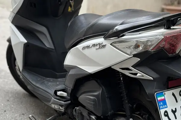 اس وای ام  گلکسی J 200