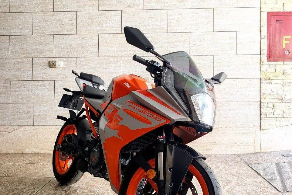 کی تی ام،  RC200