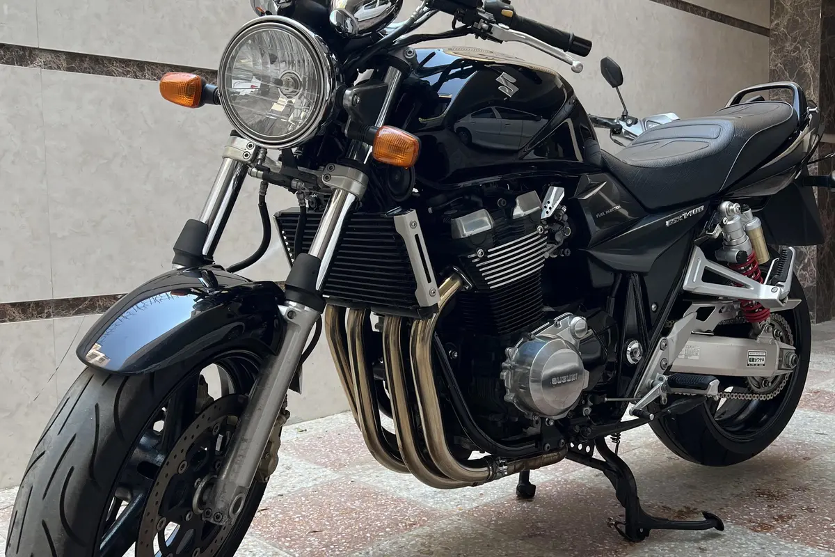 سوزوکی،  GSX 1400