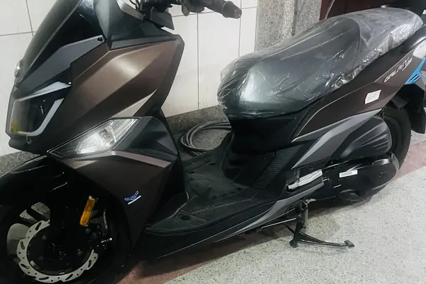 اس وای ام  گلکسی J 200