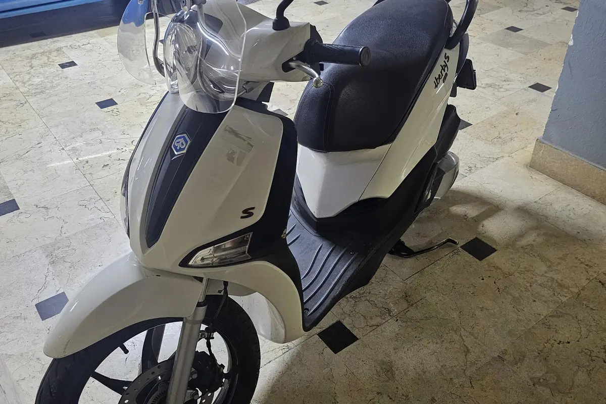 پیاجیو،  لیبرتی 150