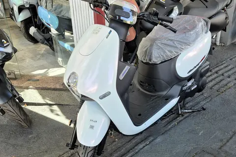 اس وای ام، گلکسی CLB125