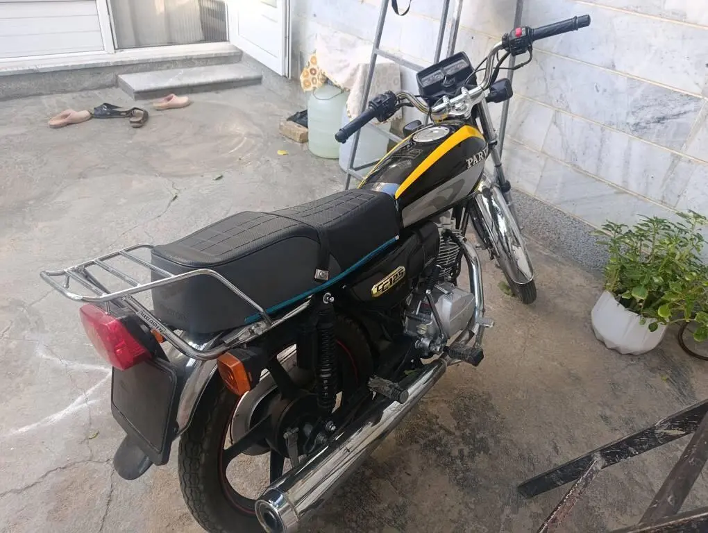 پرواز،  RD 125