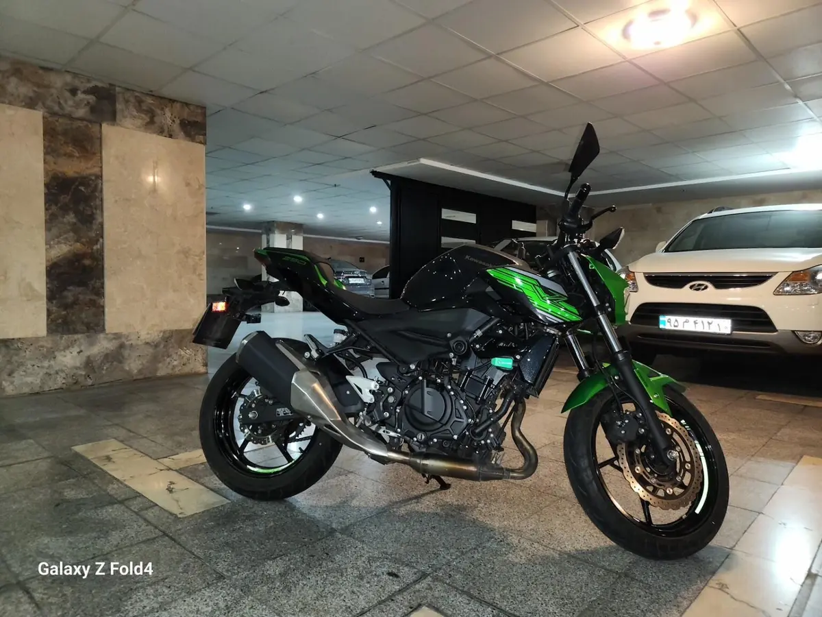 کاوازاکی  Z250